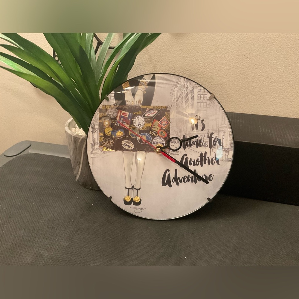 Small wall clock